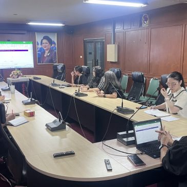 ประชุมเตรียมความพร้อมจัดกิจกรรมบริการวิชาการ ค่ายวิทยาศาสตร์-คณิตศาสตร์